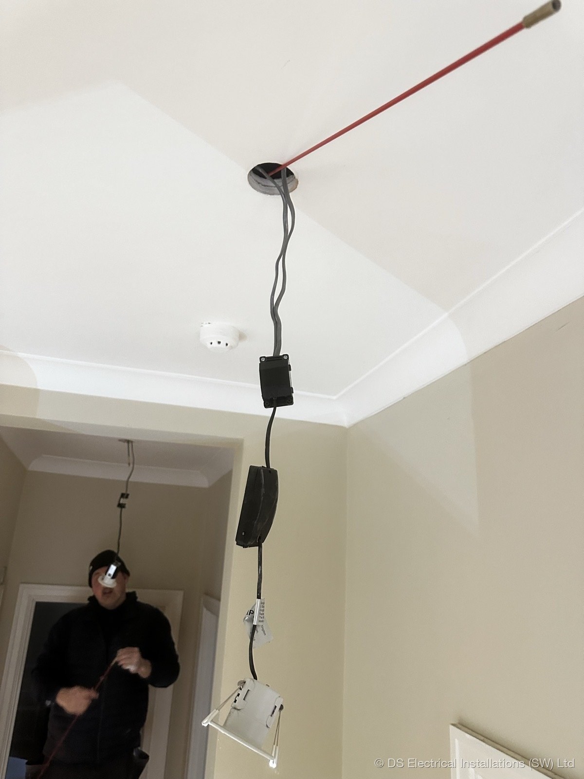 Emergency lighting installation in guest accommodation