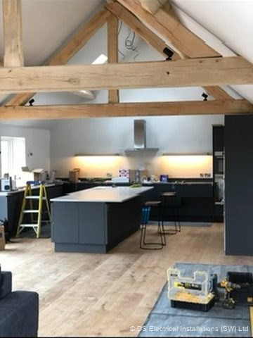 Barn kitchen, under-cabinet LED