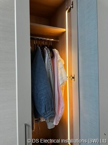 Wardrobe LED strip, warm white