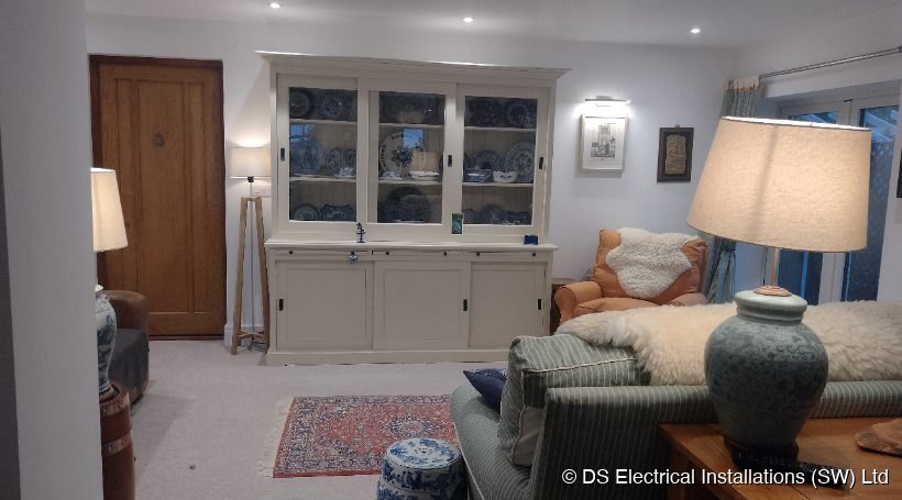 Living dresser picturelight — DS Electrical job photo